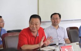 加大民營經(jīng)濟(jì)扶持力度 市工商聯(lián)攜媒體記者到我司進(jìn)行參觀采訪